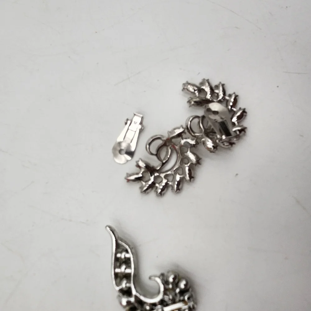 Vintage Swirl Rhinestone Brooch & Earring Demi Set clear silver tone *read - Picture 13 of 15